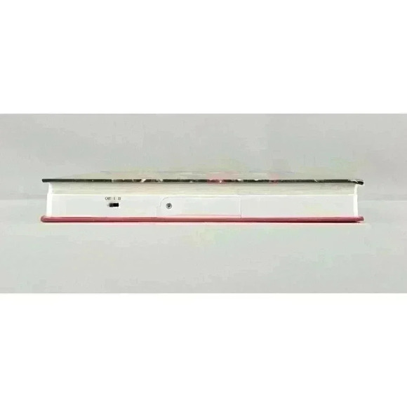 Santa's Magical Gift: A New Christmas Tradition (Hardcover Holiday Audio Book) - Picture 7 of 9